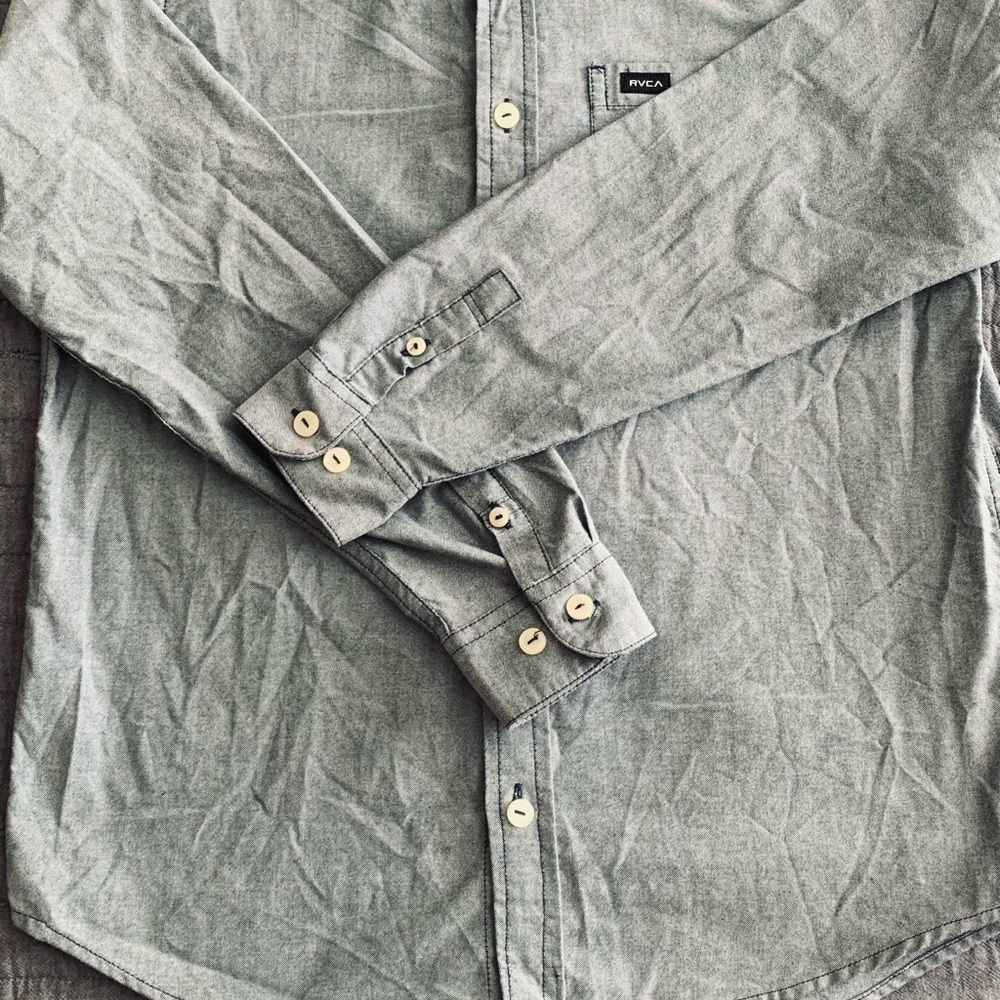 Boys RVCA DRESS button down shirts - Picture 3 of 3